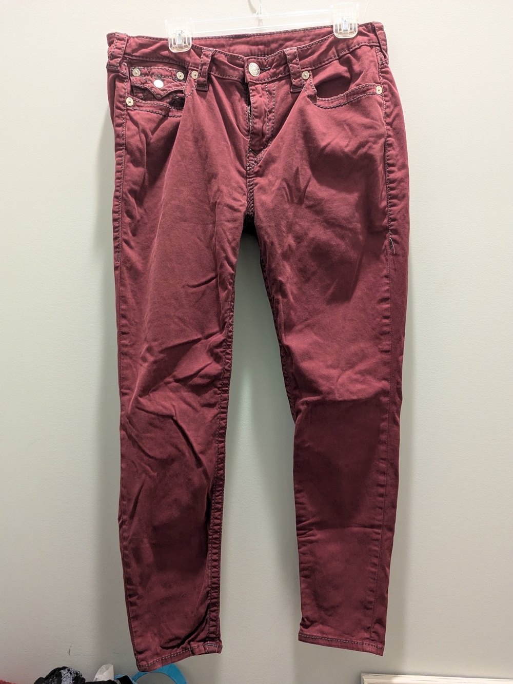 True Religion Men's Stretch Slim Straight Jeans Size 34 Wine Burgundy